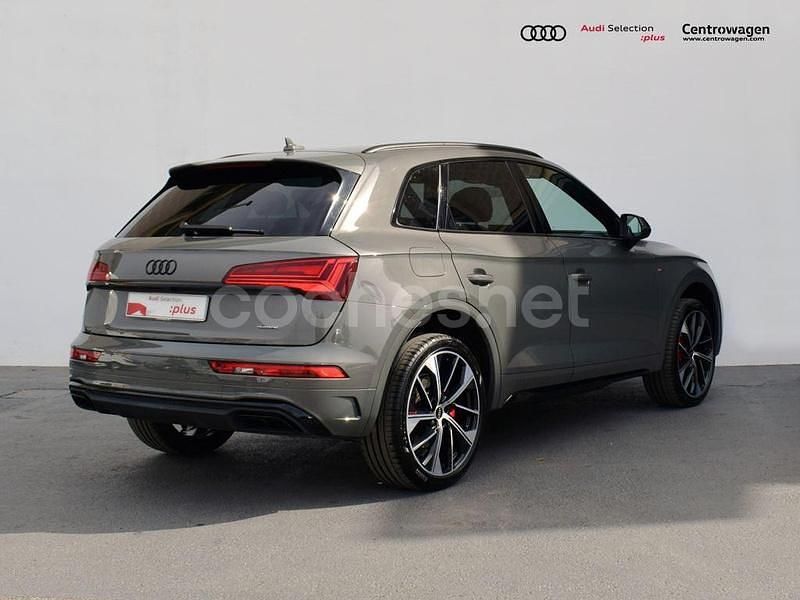 Usado Audi Q5 204 CV (150 kW) 2024 Gris / plata SUV