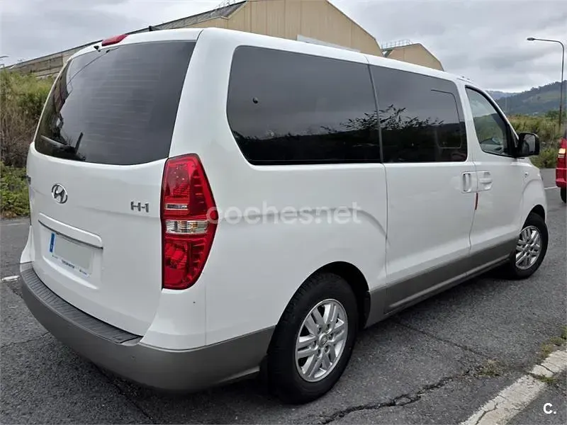 Usado Hyundai H-1 136 CV (100 kW) 2019 Beige Monovolumen