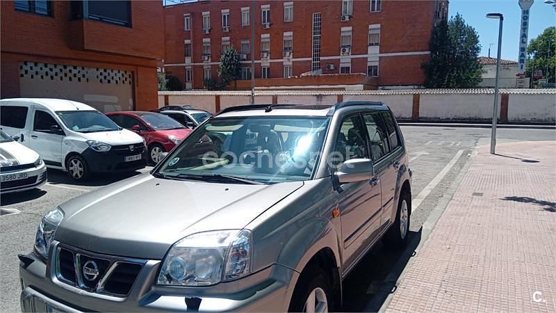 Beige Usado 2003 Nissan X-Trail SUV | 4999 € - Imagen 1/4