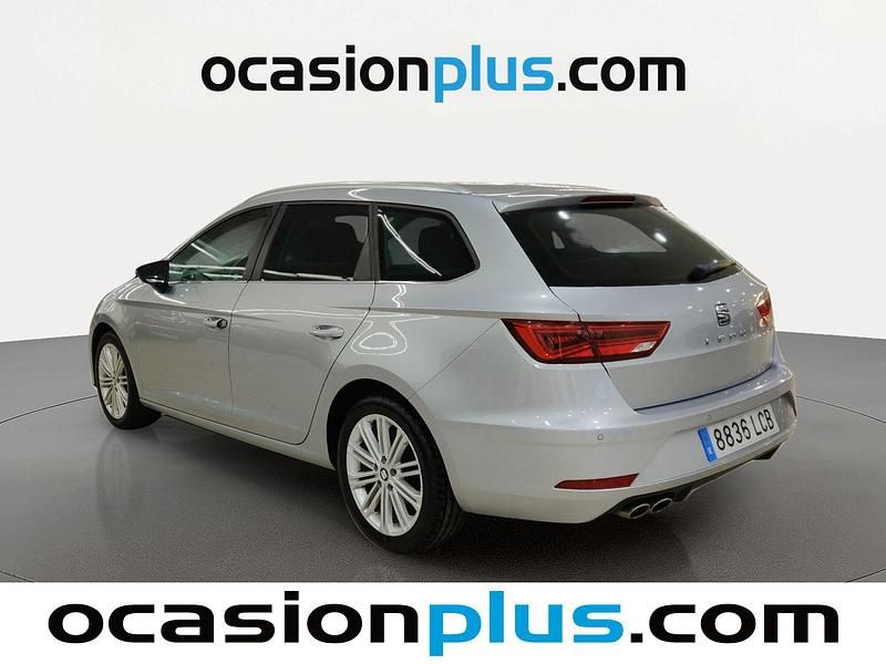 Usado Seat Leon XCELLENCE 150 CV (110 kW) 2019 Gris / plata Familiar