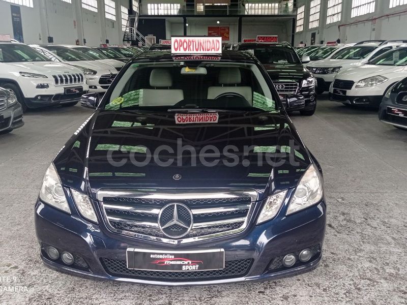 Negro Usado 2011 Mercedes E220 Berlina | 16.990 € (Caro) - Imagen 1/4