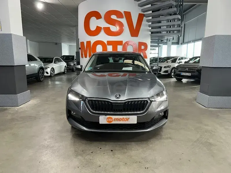 Usado Skoda 110 R Ambition 110 HP (80 kW) 2022 Cinzento Sedan