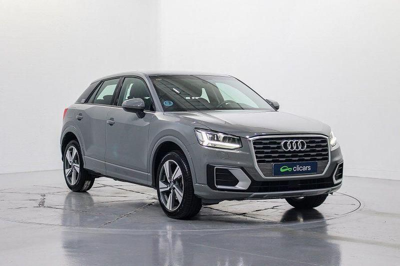 Usado Audi Q2 Sport 150 CV (110 kW) 2020 Gris SUV