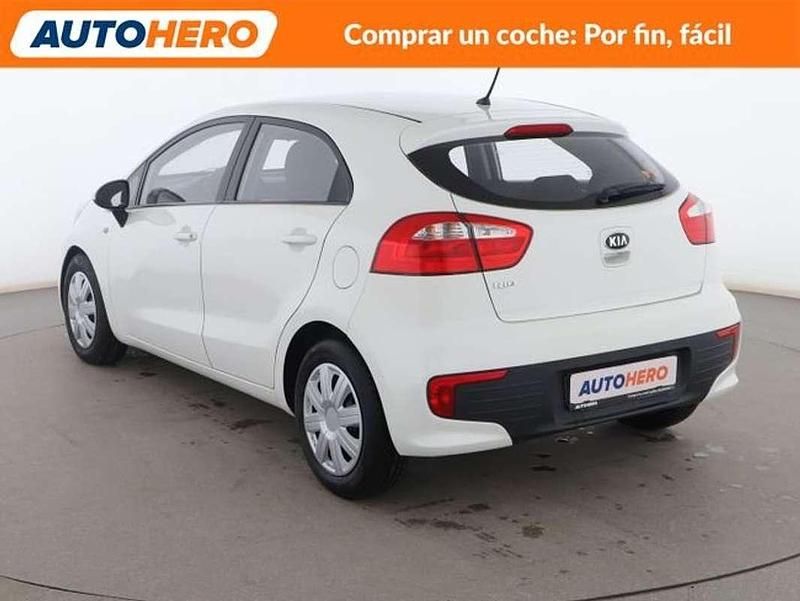 Usado Kia Rio 86 CV (63 kW) 2015 Blanco Utilitario