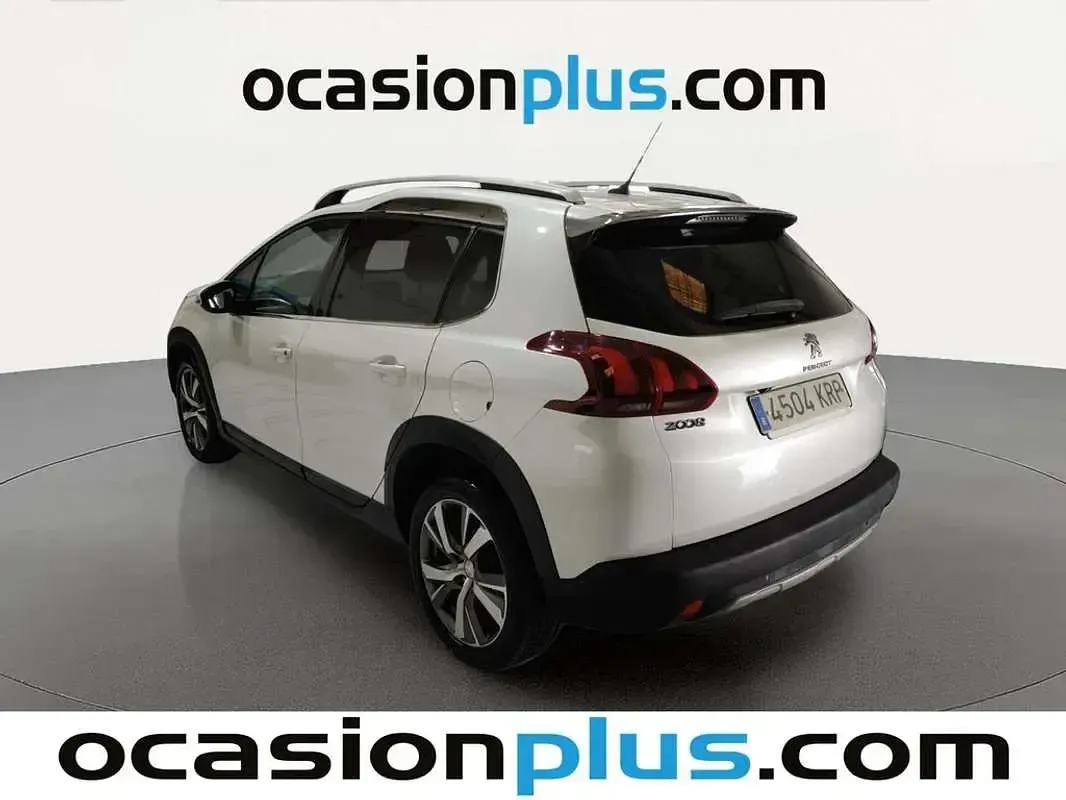 Usado Peugeot 2008 Allure 110 CV (80 kW) 2018 Blanco SUV