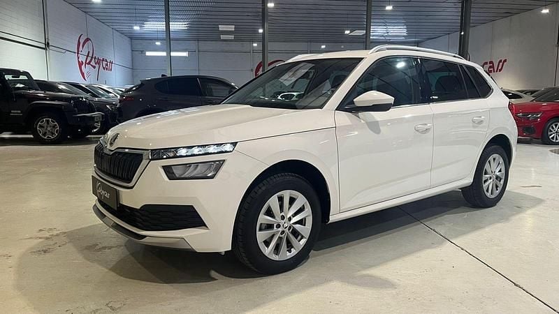 Usado Skoda Kamiq Ambition 110 CV (80 kW) 2023 Blanco SUV