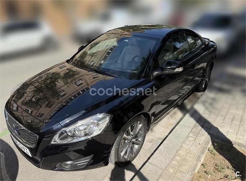 Usado Volvo C70 Momentum 136 CV (100 kW) 2010 Negro Descapotable