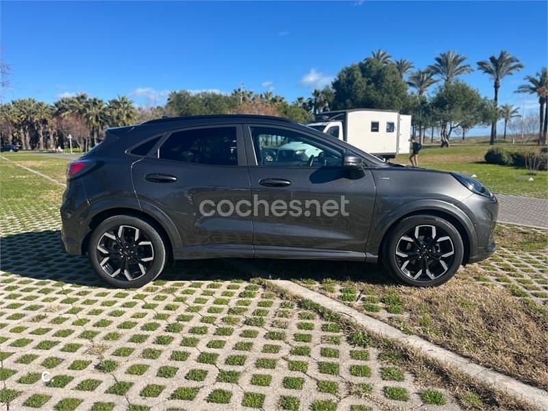 Usado Ford Puma ST-Line X 155 CV (114 kW) 2023 Gris / plata SUV