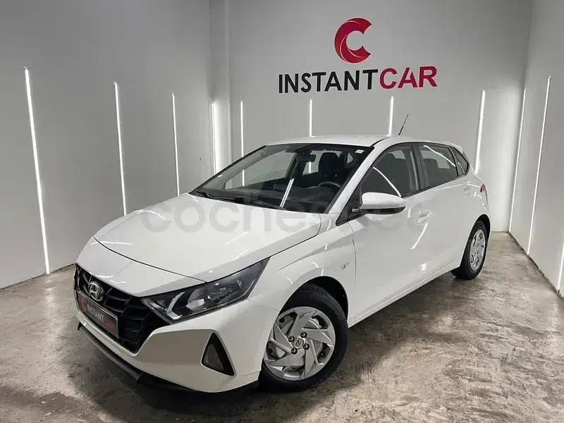 Usado Hyundai i20 84 CV (61 kW) 2021 Blanco Utilitario