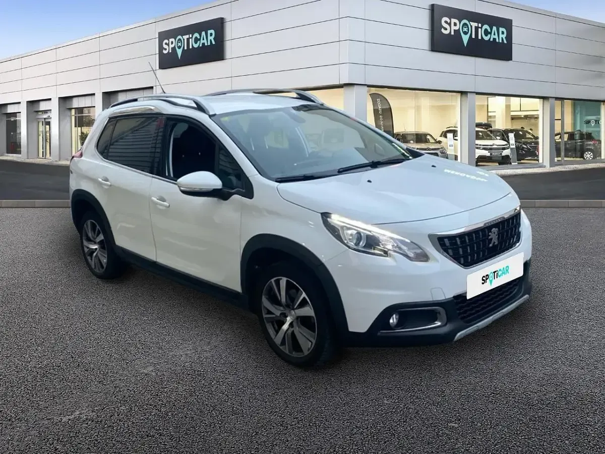 Usado Peugeot 2008 Allure 110 CV (80 kW) 2018 Blanco SUV