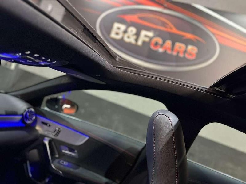 Usado Mercedes CLA200 150 CV (110 kW) 2020 Negro Coupe