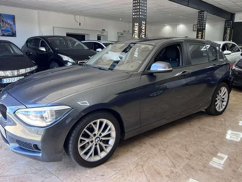 Usado BMW 116 116 CV (85 kW) 2015 Gris Utilitario
