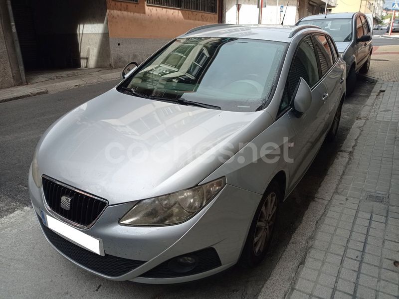 Usado Seat Ibiza ST Sport 105 CV (77 kW) 2012 Gris / plata Familiar