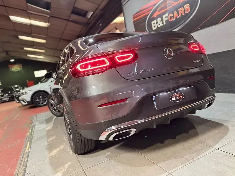 Begagnad Mercedes GLC220 194 HK (142 kW) 2019 Grå Sportkupé