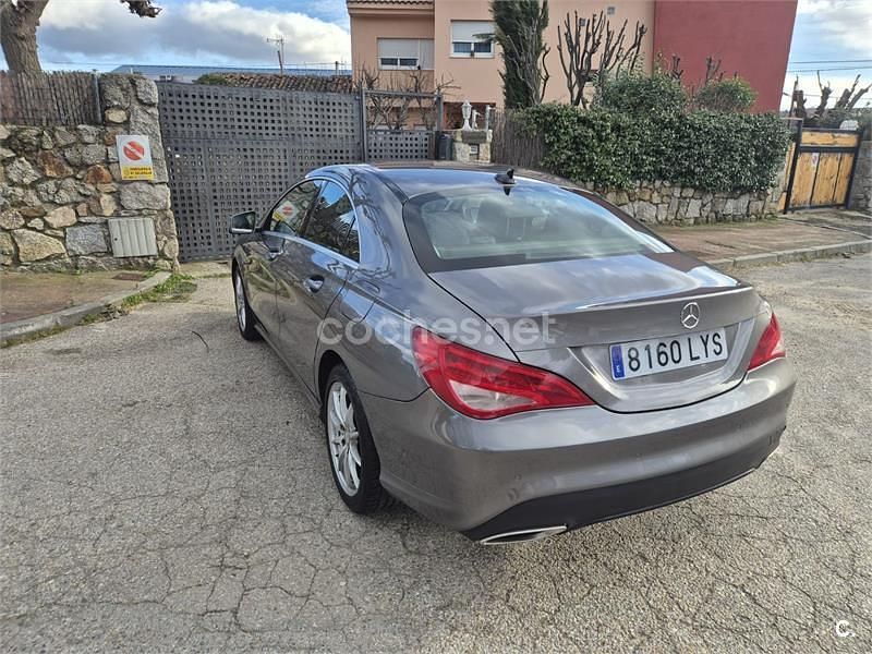 Usado Mercedes CLA220 177 CV (130 kW) 2017 Gris / plata Berlina