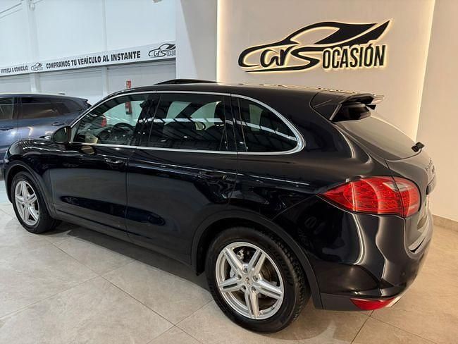 Usado Porsche Cayenne Platinum Edition 405 CV (297 kW) 2011 Negro SUV