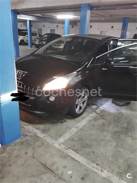 Usado Peugeot 3008 112 CV (82 kW) 2011 Negro Berlina