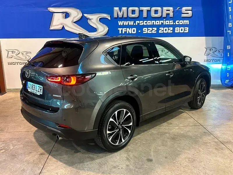 Usado Mazda CX-5 165 CV (121 kW) 2022 Gris / plata SUV