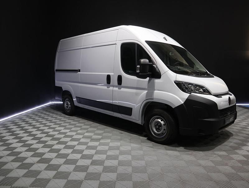 Nuevo Citroën Jumper 120 CV (88 kW) 2025 Blanco Monovolumen