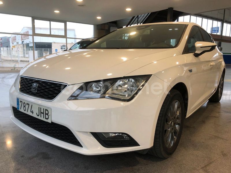 Blanco Usado 2015 Seat Leon I-Tech Berlina | 10.600 € (Precio justo) - Imagen 1/4
