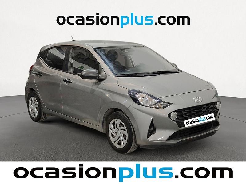 Usado Hyundai i10 67 CV (49 kW) 2022 Gris / plata Utilitario