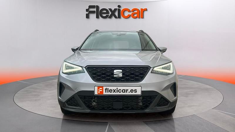 Usado Seat Arona Style 110 CV (80 kW) 2022 Gris SUV