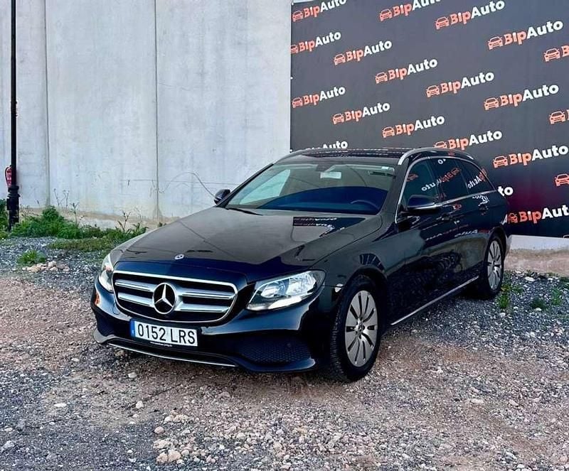 Usado Mercedes E200 150 CV (110 kW) 2018 Negro Berlina
