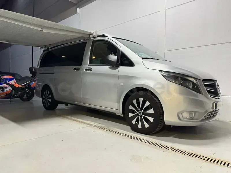 Usado Mercedes V220 Marco Polo 163 CV (119 kW) 2021 Gris / plata Monovolumen