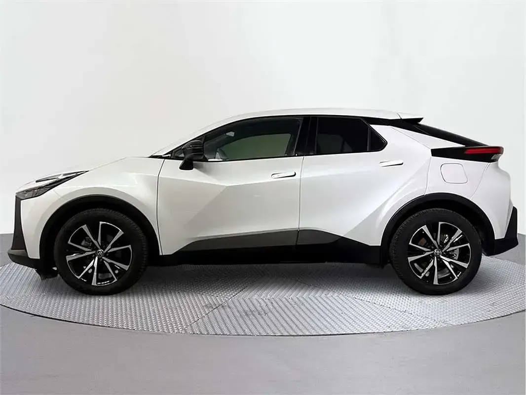 Usado Toyota C-HR Advance 140 CV (102 kW) 2024 SUV