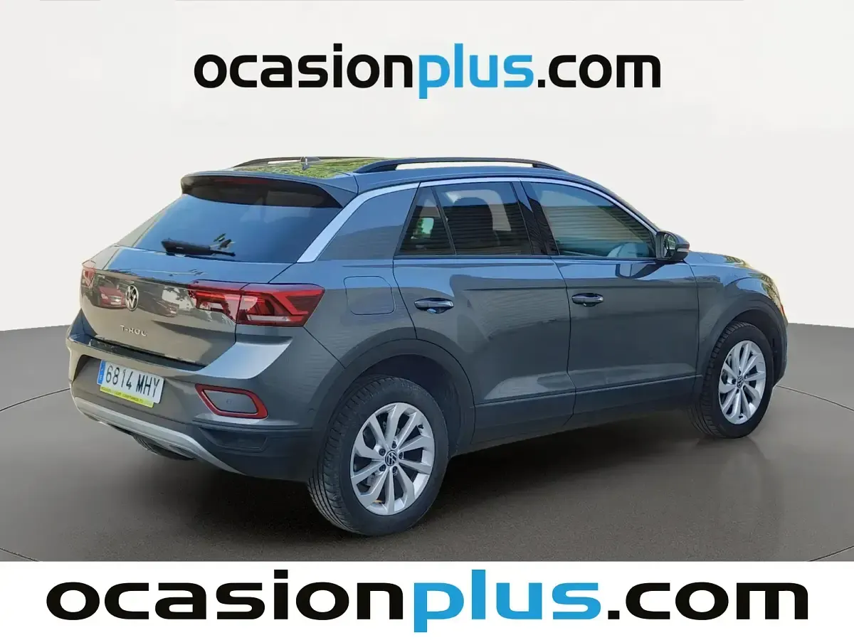 Usado VW T-Roc Life 150 CV (110 kW) 2023 Gris SUV