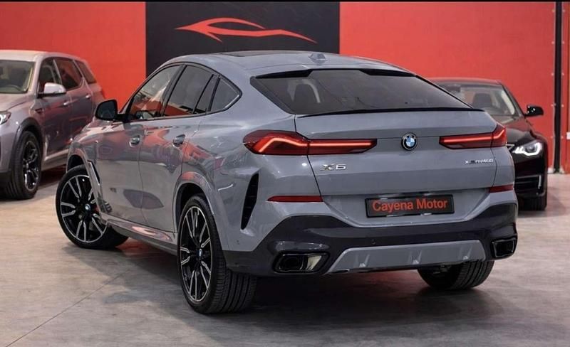 Usado BMW X6 M Sport 340 CV (250 kW) 2024 Gris SUV