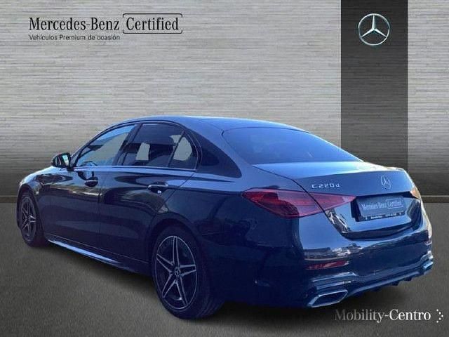 Usado Mercedes C220 AMG line 200 CV (147 kW) 2021 Gris grafito Berlina
