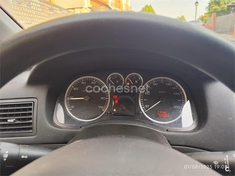 Gris / plata Usado 2003 Peugeot 307 Berlina | 4000 € (Precio justo) - Imagen 1/2
