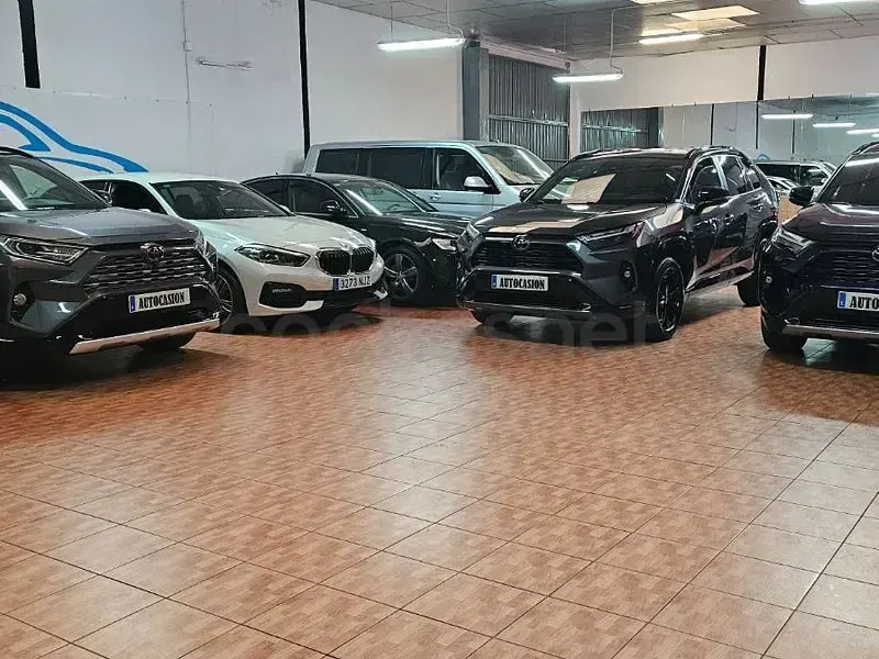 Usado Seat Leon FR 190 CV (139 kW) 2019 Gris / plata Berlina