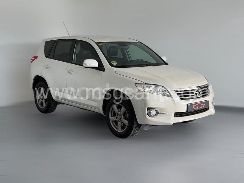 Blanco Usado 2012 Toyota RAV4 SUV | 11.990 € (Precio justo) - Imagen 1/4