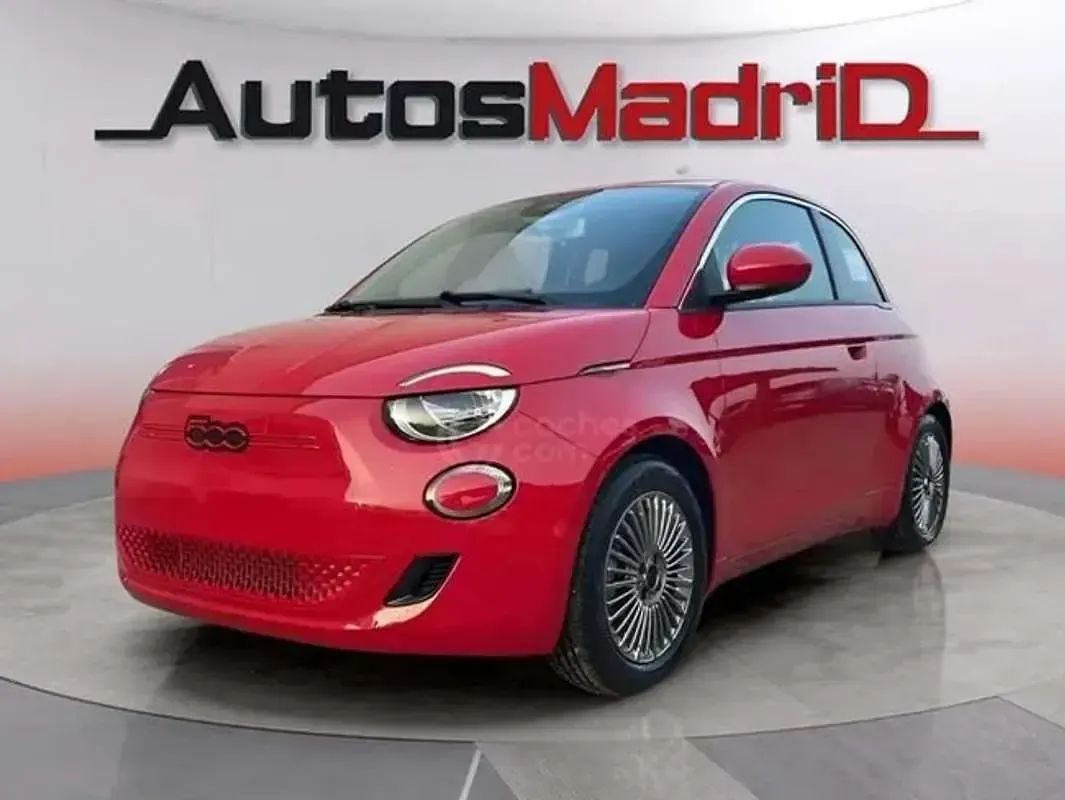 Usado Fiat 500e Red 86 kW (118 CV) 2024 Rojo Berlina