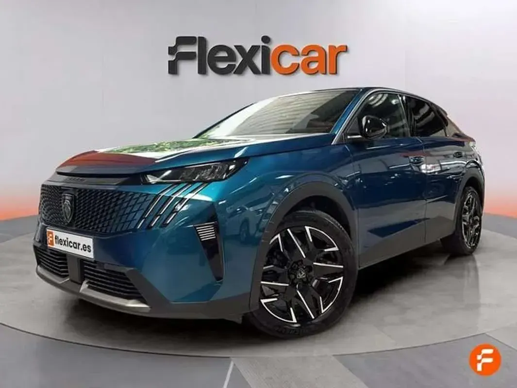 Usado Peugeot 3008 Allure 136 CV (100 kW) 2024 Azul SUV
