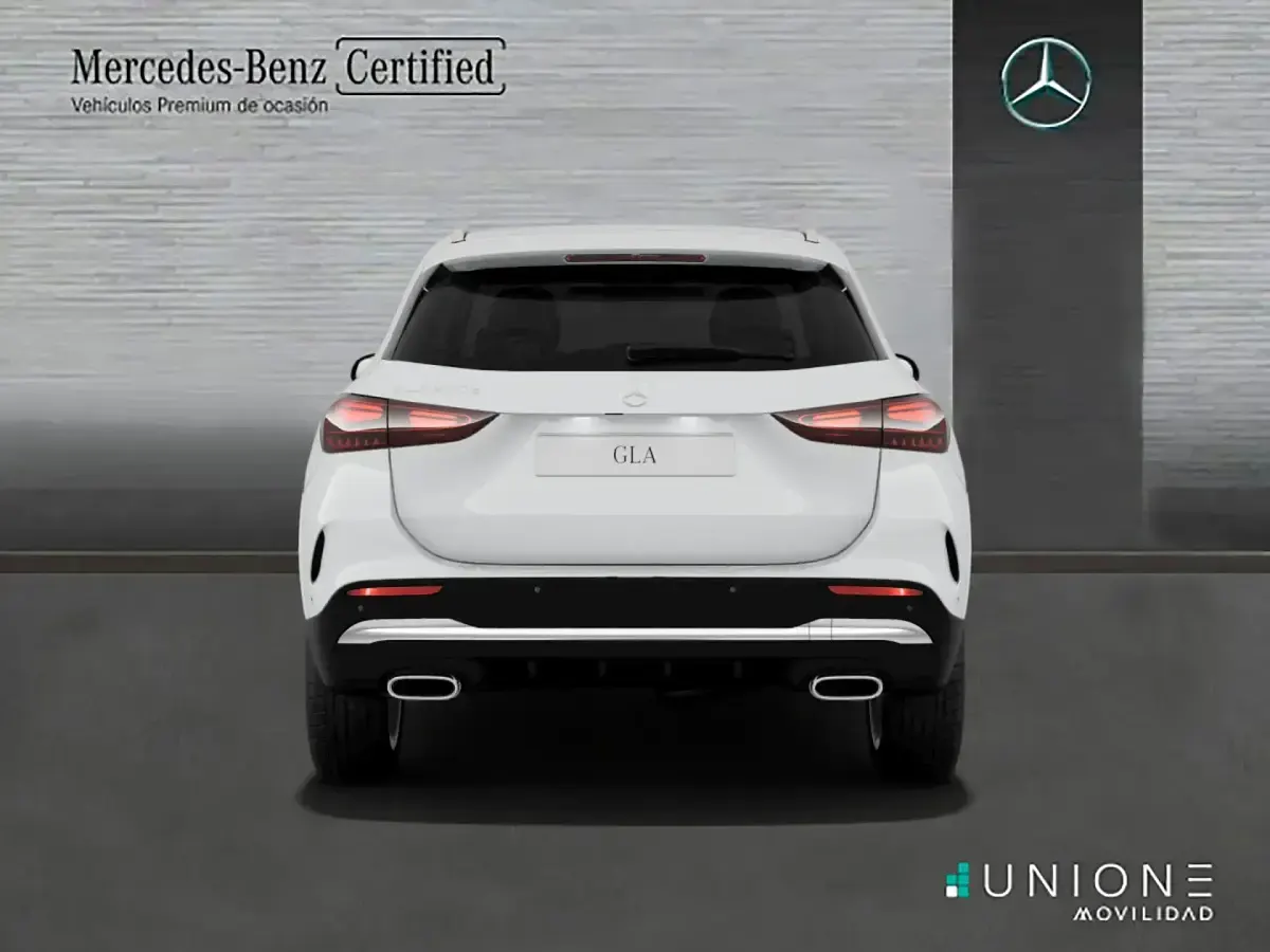 Usado Mercedes GLA200 150 CV (110 kW) 2025 Blanco SUV