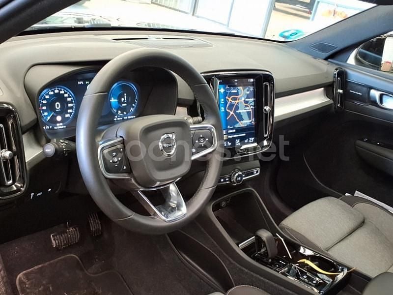 Usado Volvo XC40 Plus 211 CV (155 kW) 2023 Negro SUV