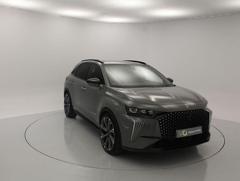 Usado DS Automobiles DS7 Crossback 360 CV (264 kW) 2022 Gris / plata SUV