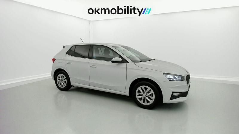Usado Skoda Fabia Selection 80 CV (58 kW) 2024 Blanco glaciar Utilitario