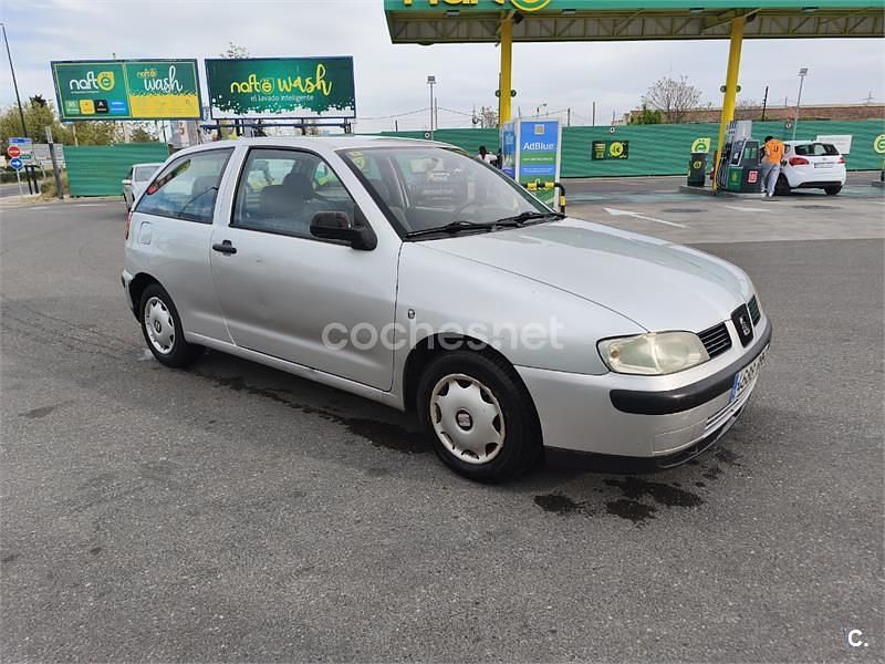 Brugt Seat Ibiza Stella 68 HK (50 kW) 2001 Grå Hatchback
