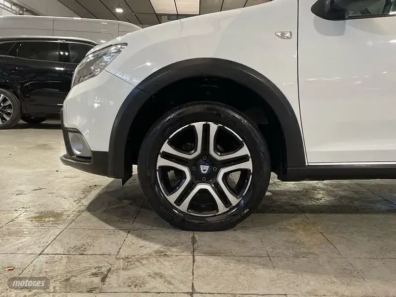 Usado Dacia Sandero Stepway 100 CV (73 kW) 2020 Blanco Berlina