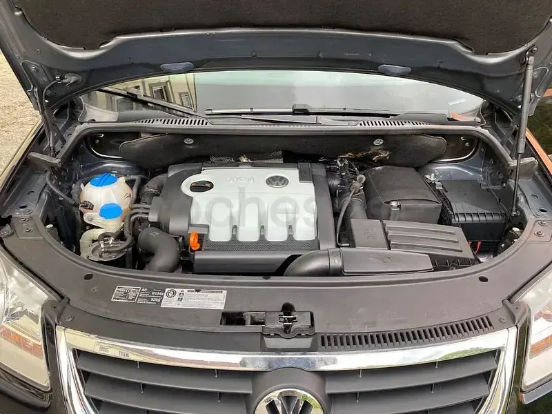 Usado VW Touran Edition 105 CV (77 kW) 2009 Negro Monovolumen