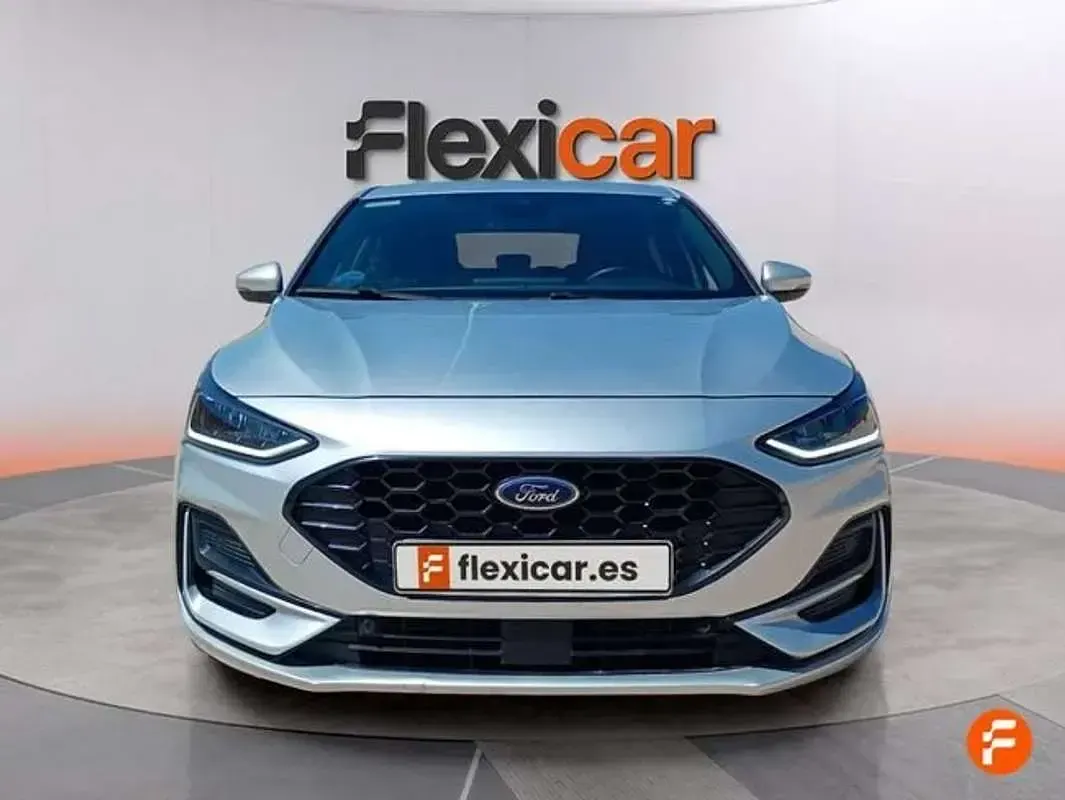 Usado Ford Focus ST-Line X 155 CV (114 kW) 2023 Gris Berlina