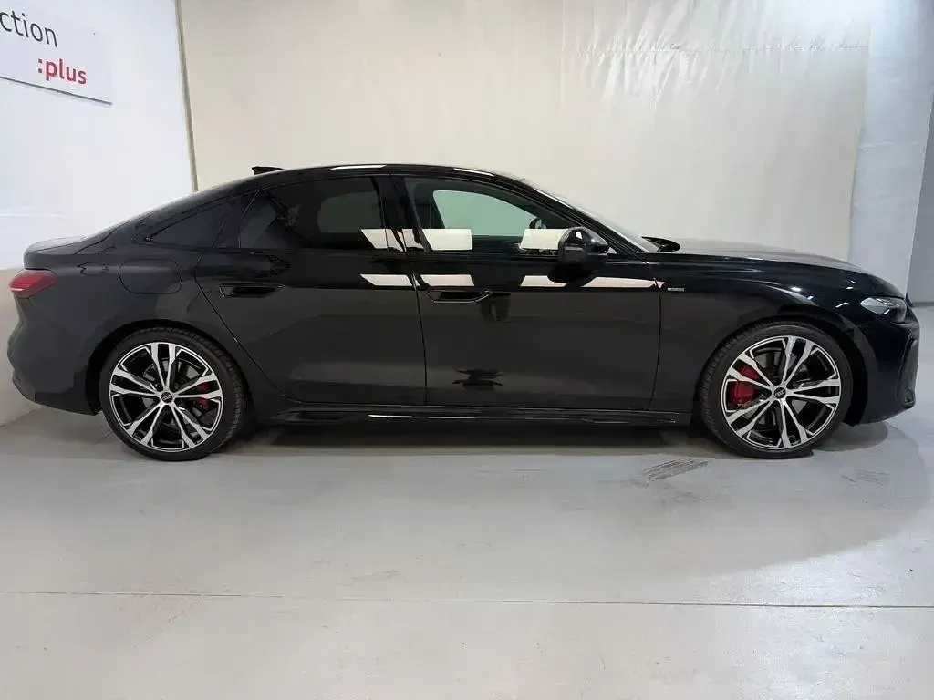 Usado Audi A5 Ambiente 299 CV (219 kW) 2025 Negro Berlina