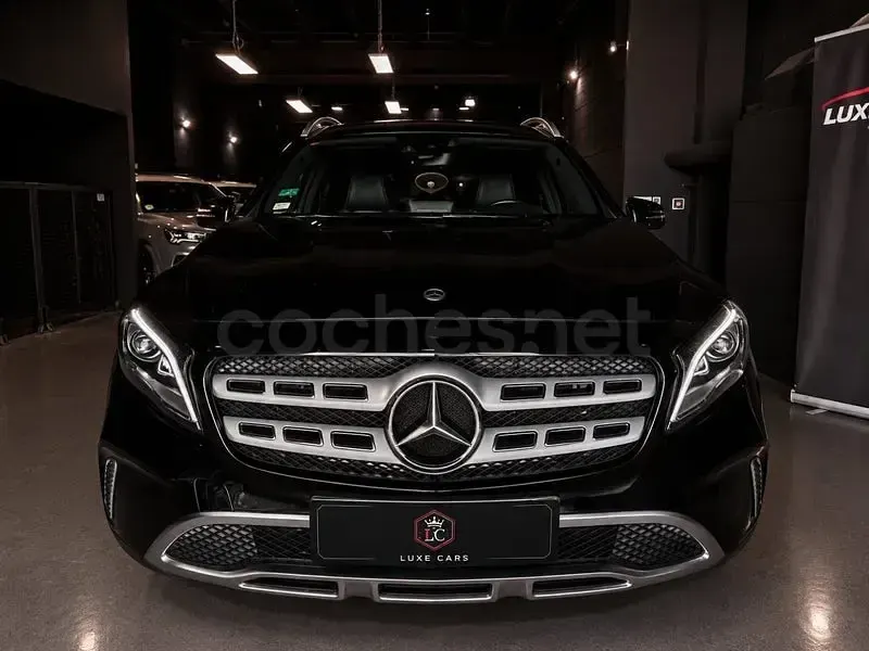 Usado Mercedes GLA200 Style 136 CV (100 kW) 2017 Negro SUV