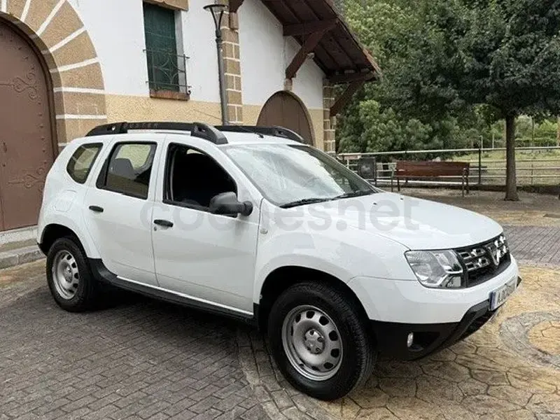 Usado Dacia Duster Ambiance 125 CV (91 kW) 2016 Blanco SUV