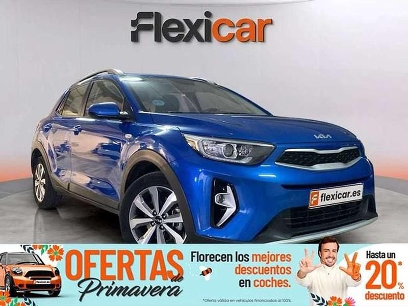 Usado Kia Stonic 84 CV (61 kW) 2022 Azul SUV