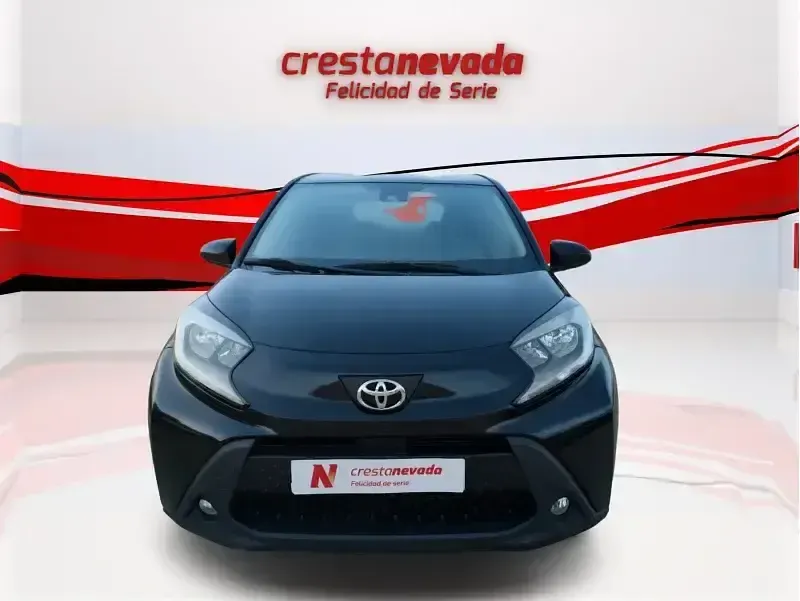 Käytetty Toyota Aygo X Play 72 HP (52 kW) 2023 Musta Katumaasturi